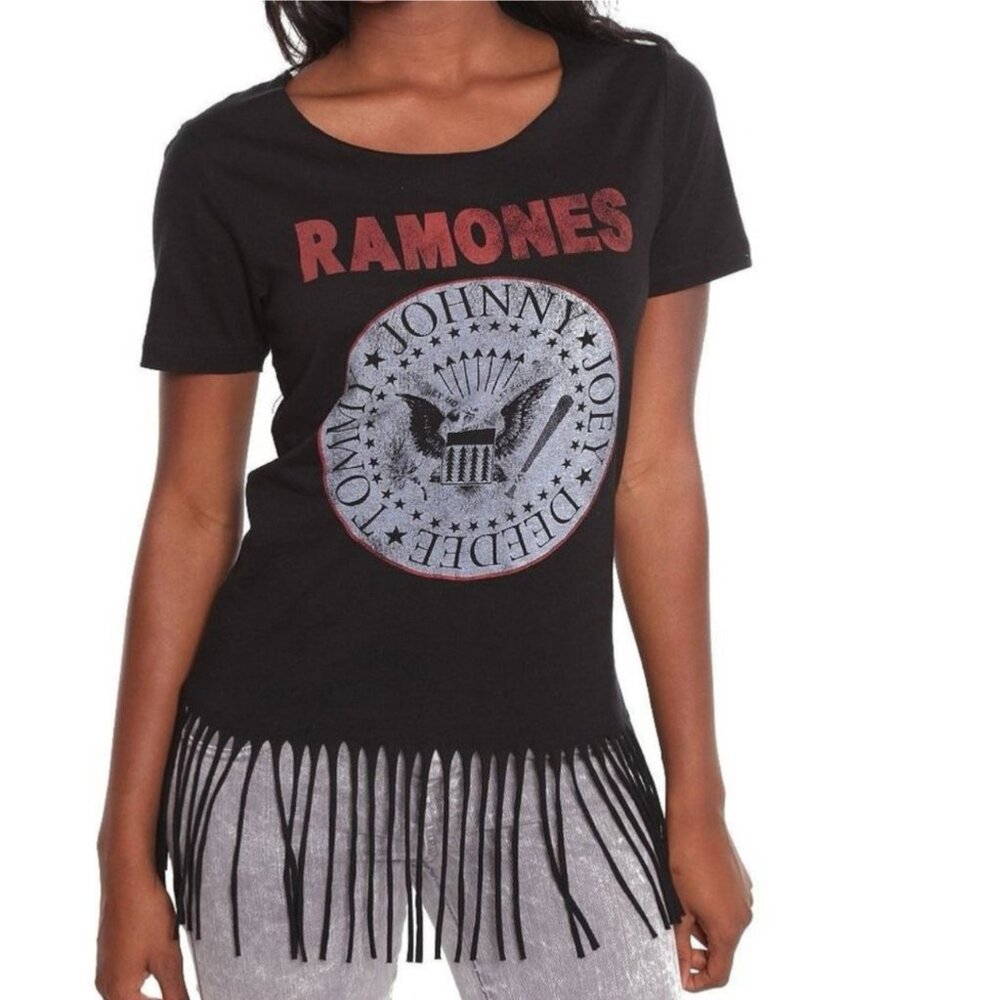 Vintage 06' The Ramones Black Fitted Fringe Hem Band Tee T-Shirt